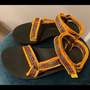 teva original universal maressa women’s | sunflower multi